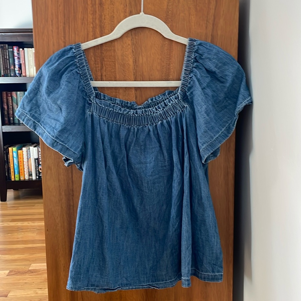 Gap flutter sleeve relaxed denim top